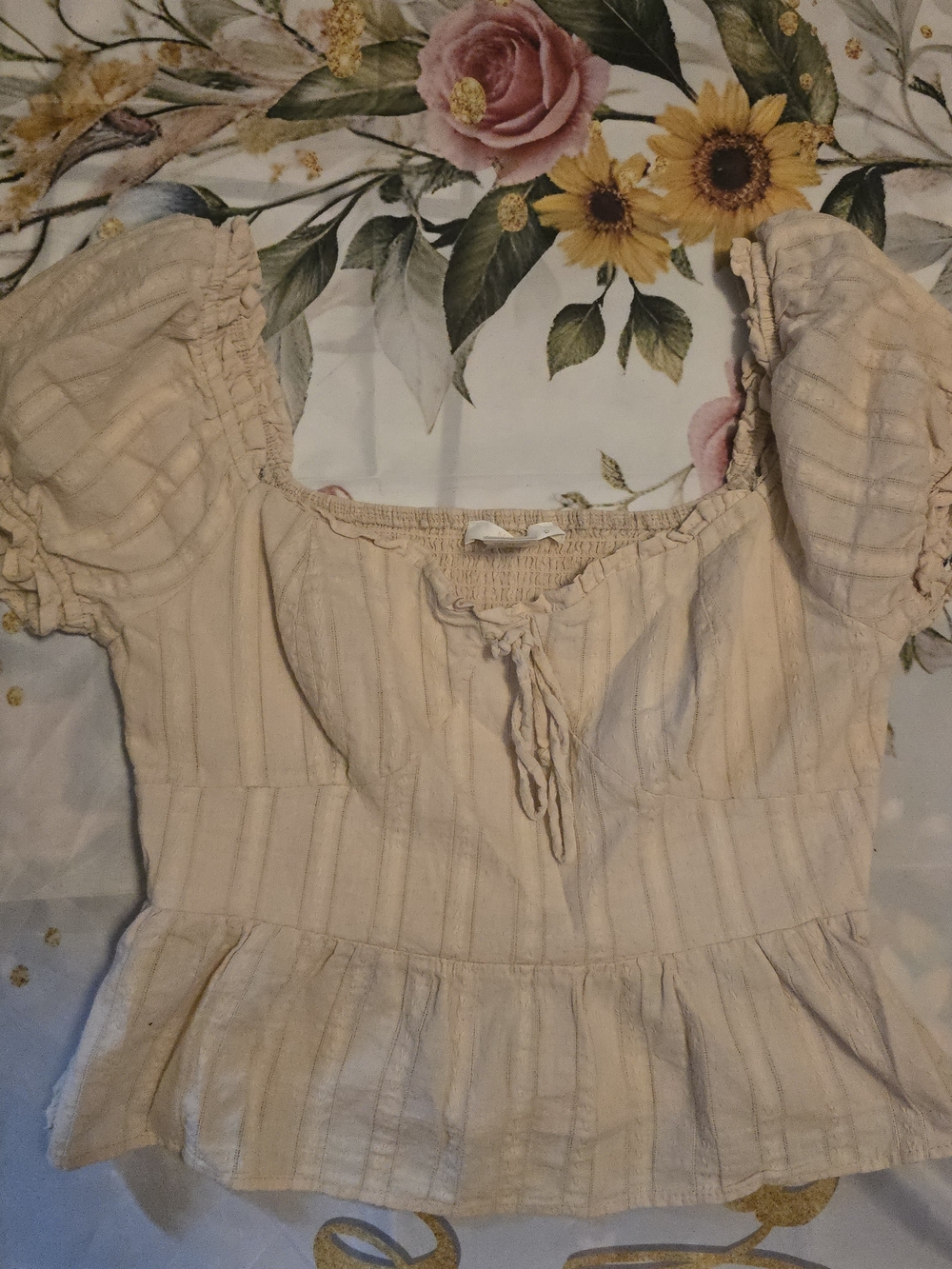 URBAN Romantics Cream Ruffle Tie-Front Peasant Top